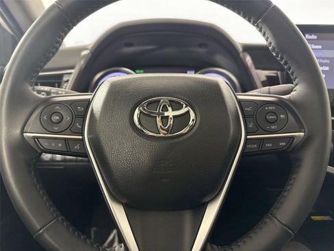 Certified 2023 Toyota Camry XLE FWD image 16