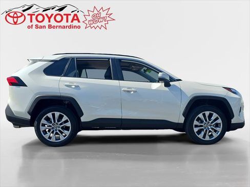Certified 2022 Toyota RAV4 XLE Premium image 6