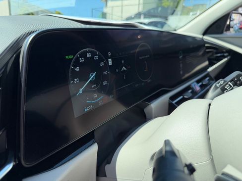 Used 2023 Kia Niro Wave w/ Wave Preserve Package image 13