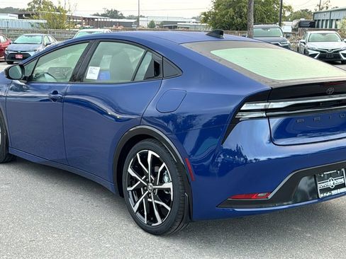 New 2026 Toyota Prius Plug-In Hybrid image 6