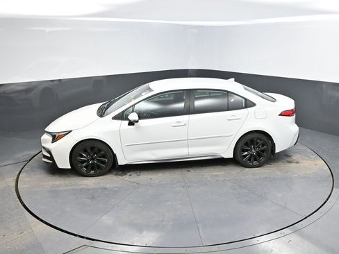 Used 2023 Toyota Corolla SE image 27