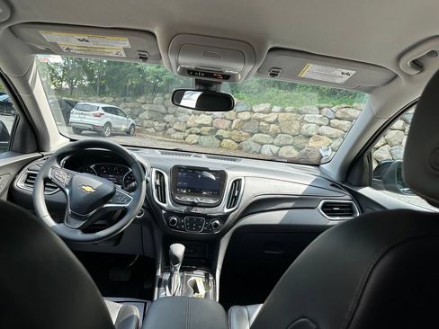 Used 2024 Chevrolet Equinox Premier FWD image 25