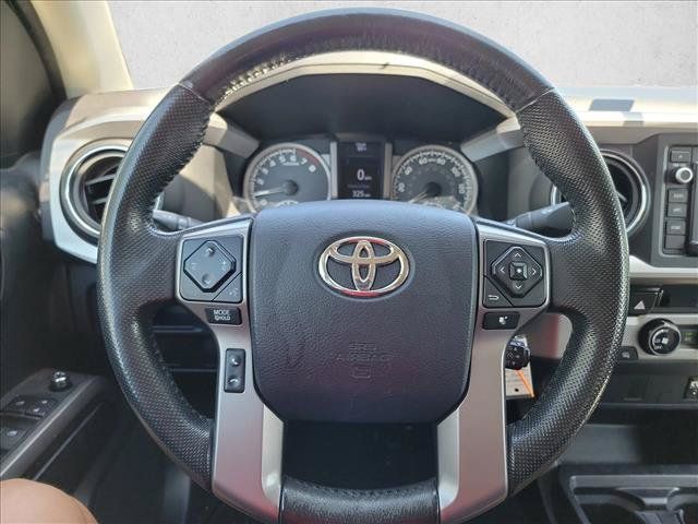Used 2016 Toyota Tacoma SR5 w/ Towing Package RWD image 16