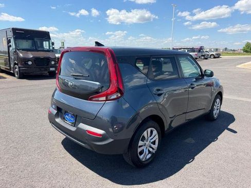 Used 2020 Kia Soul LX FWD image 5