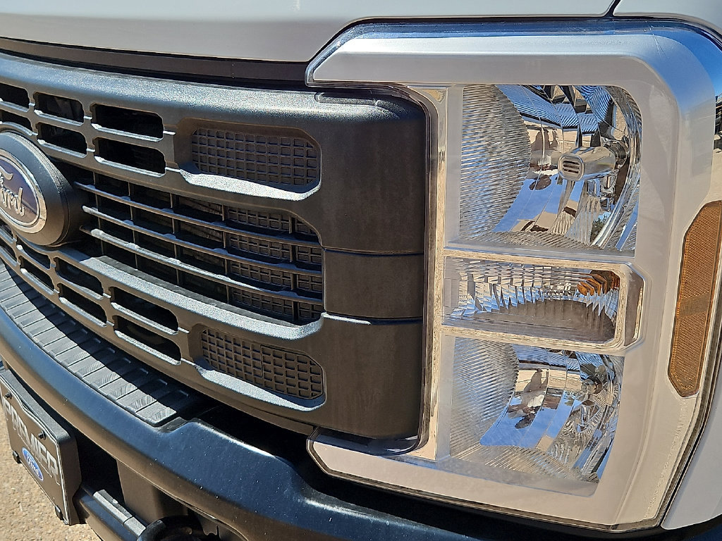 Used 2025 Ford F250 XL w/ XL Off-Road Package AWD/4WD image 14