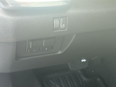 New 2026 GMC Canyon Denali image 14