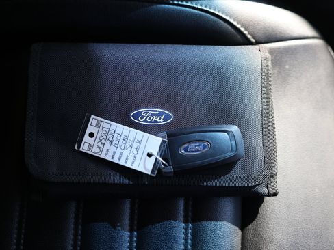 Certified 2020 Ford Edge SEL w/ Convenience Package AWD/4WD image 35