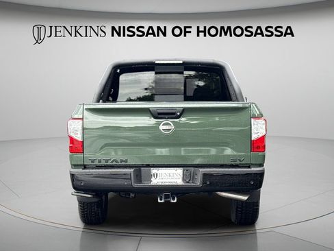 Certified 2024 Nissan Titan SV w/ SV Bronze Edition Package RWD image 9