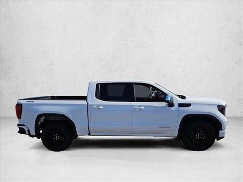 Used 2022 GMC Sierra 1500 Elevation AWD/4WD image 4