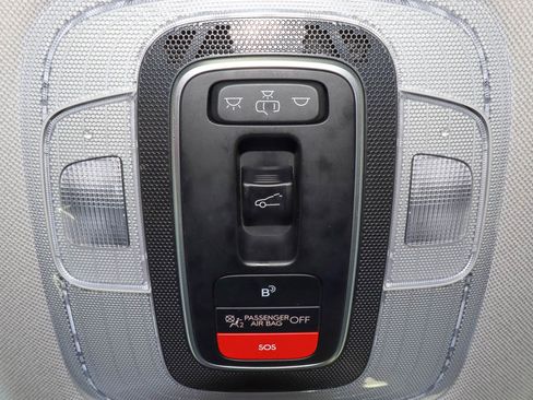 Used 2024 Hyundai Elantra Limited FWD image 27