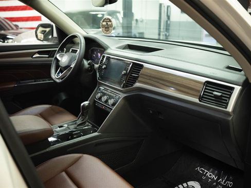 Used 2021 Volkswagen Atlas SEL FWD image 15