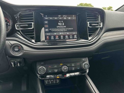 Used 2023 Dodge Durango SXT Launch Edition image 32