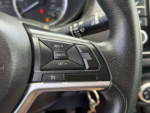 Used 2022 Nissan Versa S w/ Trunk Package FWD image 26