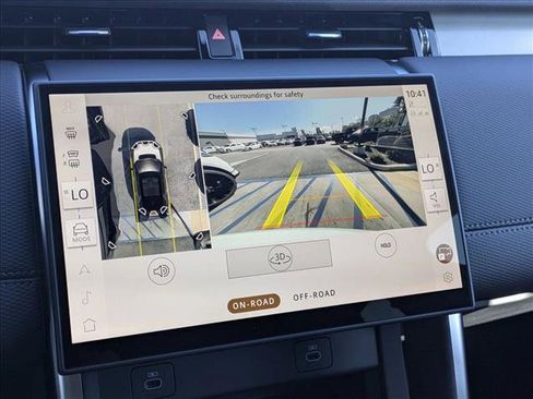 New 2026 Land Rover Discovery Sport Landmark image 13