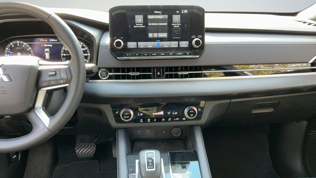 Used 2024 Mitsubishi Outlander SE Black Edition AWD/4WD image 8