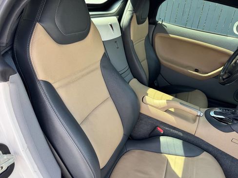 Used 2007 Pontiac Solstice Convertible w/ Premium Package image 7