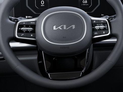 New 2026 Kia Carnival SX FWD image 22