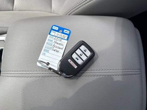 Used 2015 Honda Accord EX-L image 29