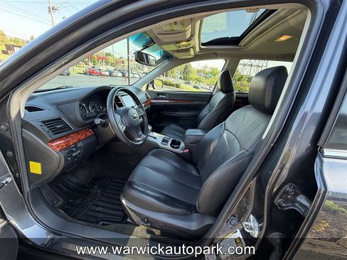 Used 2012 Subaru Outback 3.6R Limited AWD/4WD image 4