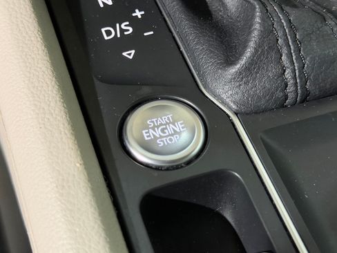 Used 2021 Volkswagen Atlas SEL FWD image 15
