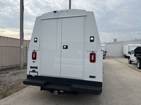 New 2024 Chevrolet Express 3500 w/ Power Convenience Package image 4