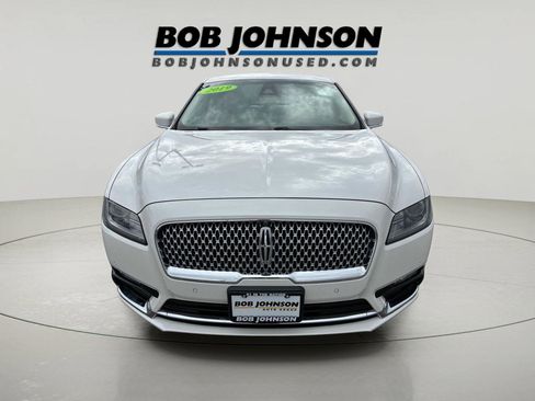 Used 2019 Lincoln Continental Premiere AWD/4WD image 8
