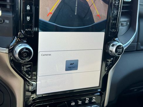 Used 2024 RAM 2500 Laramie image 30