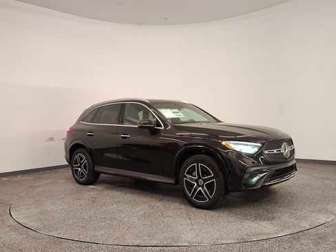 Used 2026 Mercedes-Benz GLC 300 image 7
