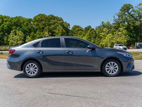 Used 2024 Kia Forte LX image 8