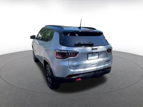 Used 2025 Jeep Compass Trailhawk AWD/4WD image 11