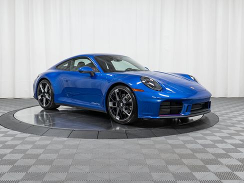 Used 2026 Porsche 911 Carrera T RWD image 9