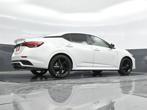 Used 2025 Nissan Sentra SR image 37