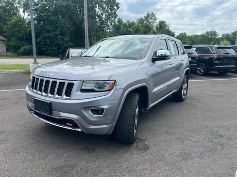 Used 2014 Jeep Grand Cherokee Overland w/ Advanced Technology Group AWD/4WD image 34