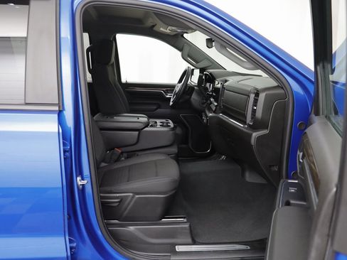 Certified 2024 Chevrolet Silverado 1500 RST w/ Z71 Off-Road Package image 18