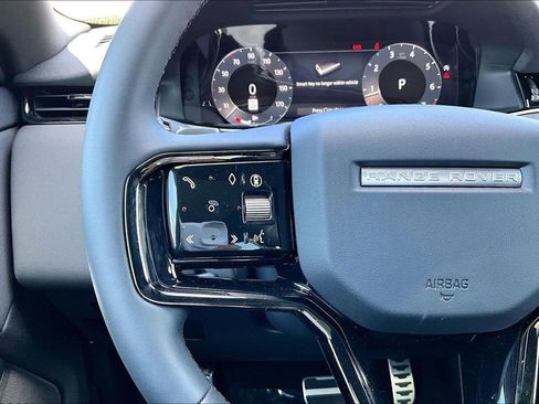 Certified 2024 Land Rover Range Rover Evoque Dynamic SE AWD/4WD image 11