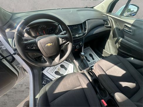 Used 2019 Chevrolet Trax LT FWD image 31