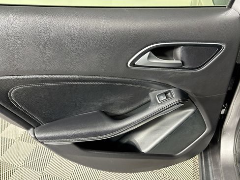 Used 2017 Mercedes-Benz GLA 250 4MATIC image 24