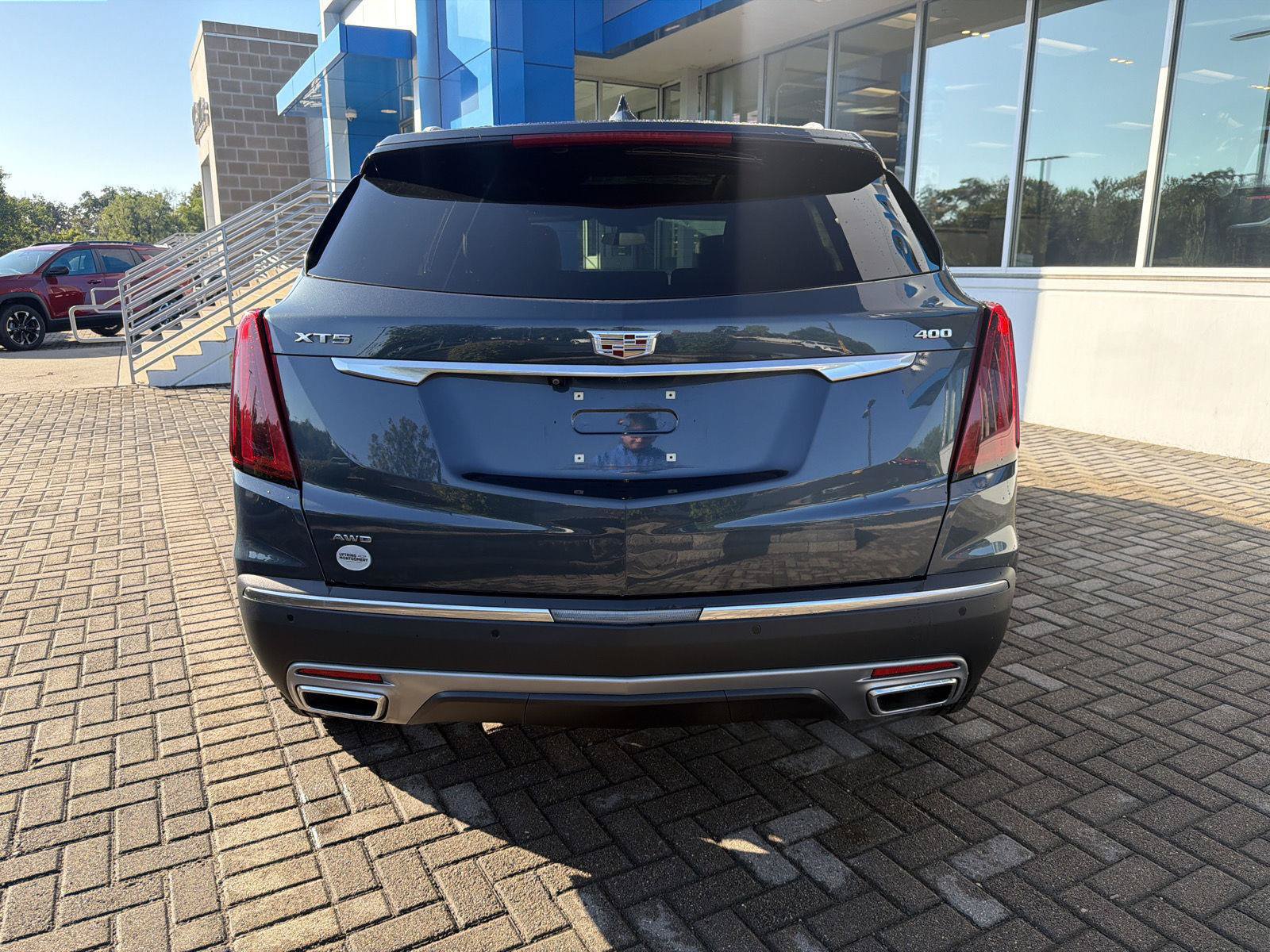 Used 2021 Cadillac XT5 Premium Luxury AWD/4WD image 4