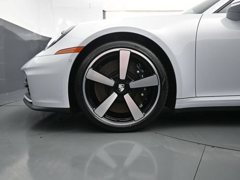 Certified 2026 Porsche 911 Targa 4S AWD/4WD image 9