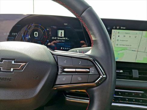 Used 2025 Chevrolet Equinox RS w/ Convenience Package III FWD image 18