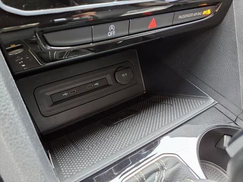 Used 2022 Volkswagen Atlas SEL Premium image 22