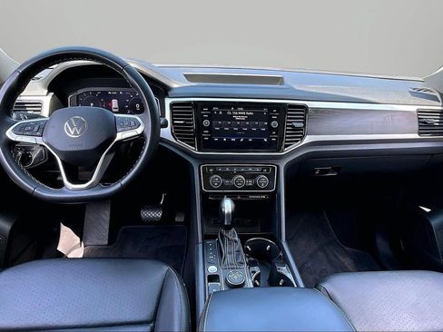 Used 2023 Volkswagen Atlas SE AWD/4WD image 13