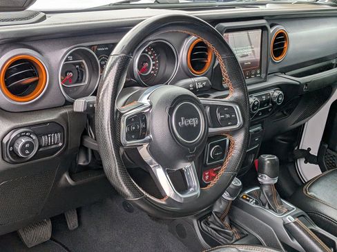 Used 2022 Jeep Gladiator Mojave w/ Trailer Tow Package AWD/4WD image 13