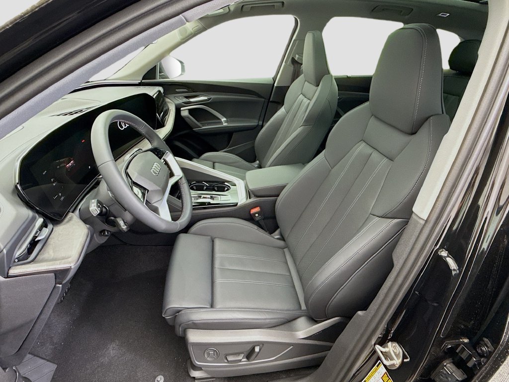 Certified 2025 Audi Q5 Premium Plus w/ Premium Plus AWD/4WD image 19