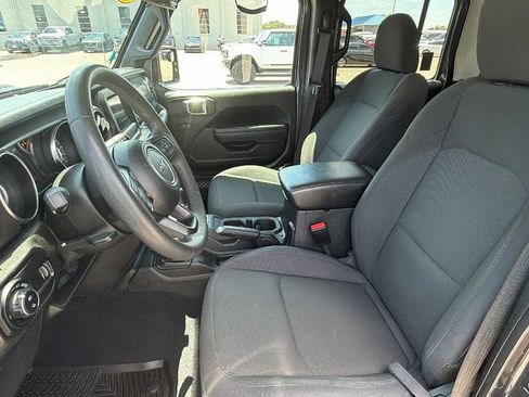 Used 2023 Jeep Gladiator Sport AWD/4WD image 23