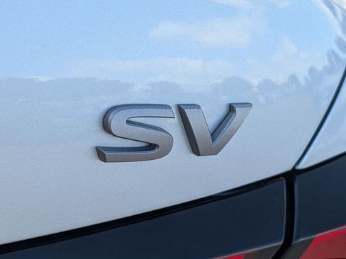 Used 2024 Nissan Altima 2.5 SV FWD image 8