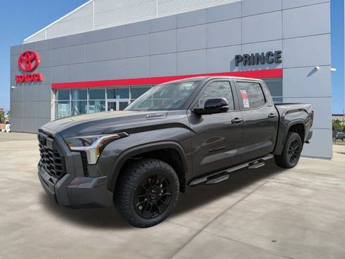 New 2025 Toyota Tundra Limited image 8