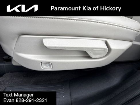 Used 2025 Kia Sorento S w/ Panoramic Sunroof Package FWD image 18