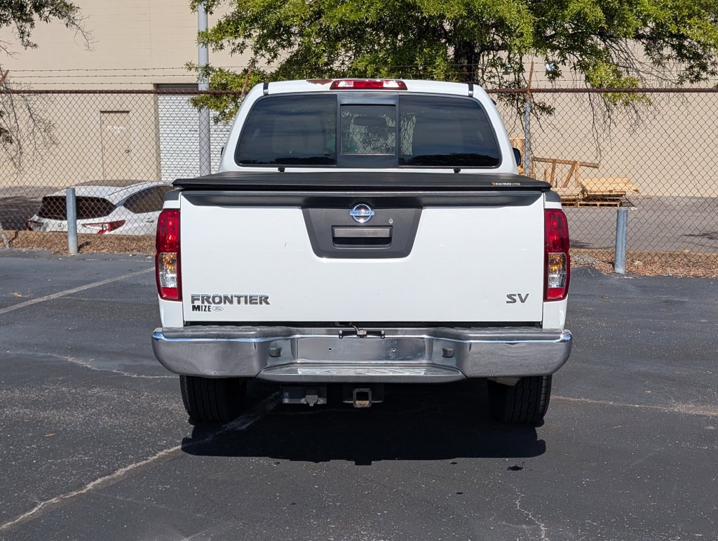 Used 2015 Nissan Frontier SV RWD image 8