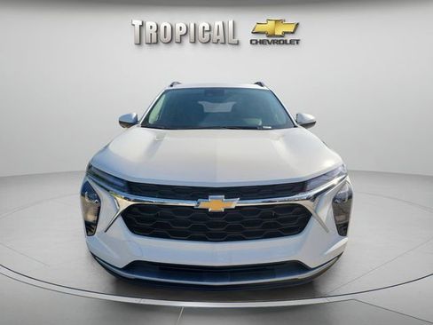 New 2026 Chevrolet Trax LT w/ Driver Confidence Package image 8